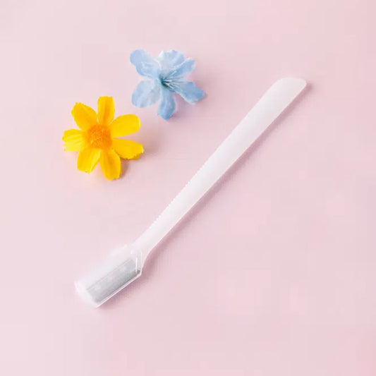 [DAISO] OLIVEDECO Eyebrow Trimming Razor - 1pcs