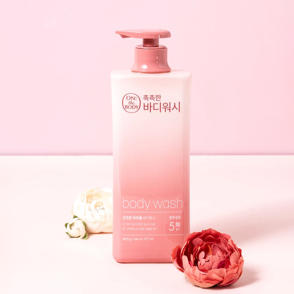 [DAISO] ON THE BODY Moisturizing Body Wash Cotton Musk Scent - 900ml