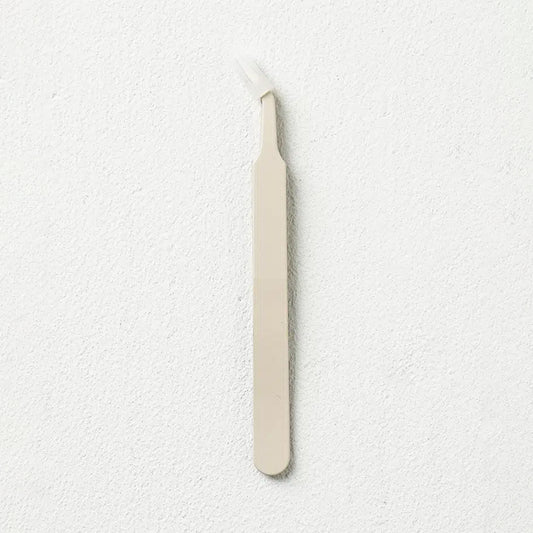 [DAISO] Curved Eyelash Tweezer - 1pcs