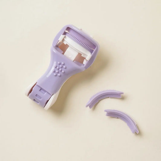 [DAISO] Foldable Eyelash Curler with Comb - 1pcs